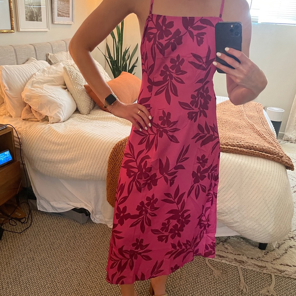 Brand new floral summer dress with tags still on!